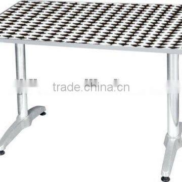 Good Quality Strong and Durable Square Aluminum Table