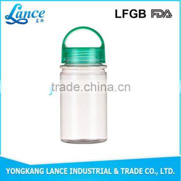 BPA free customized plastic bottle with handle lid