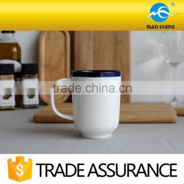 durable porcelain ceramic mug with bule rim for restaurant