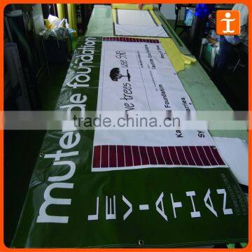 outdoor advertising banners with eyelets