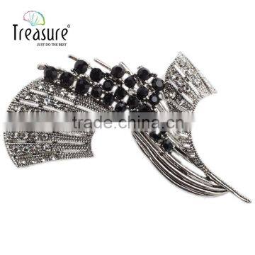 New European and American Costume jewelry gun black rhinestone swing shape brooch for cool boy and girl