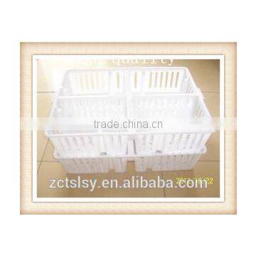 the plastic baby chicken transport box