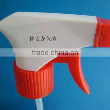 Black Plastic Trigger Sprayer 28/400 photo-3