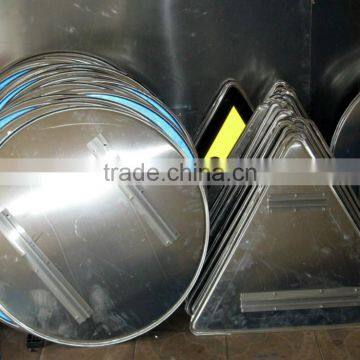 Circle Road Signs Making Machine photo-5