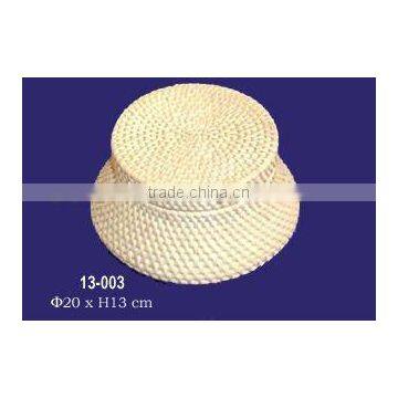 Natural rattan box