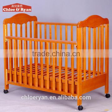 Popular 130CM Baby Wooden Convertible Crib Assembled Baby Crib with collapsible bed rail