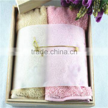 Plain Style and Towel Set Type 100 Cotton & Wooden boxes package