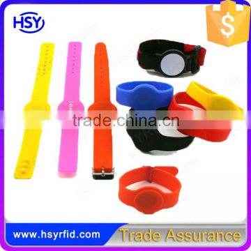 OEM Manufacturer Waterproof RFID NFC Wristband Cheap Price