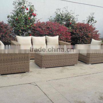 round rattan sofa .