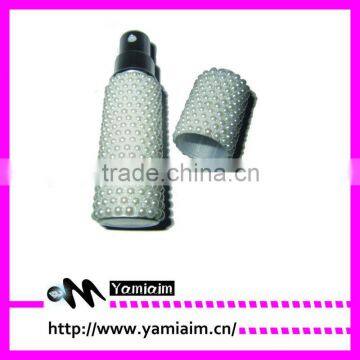 2013new design high grade rhinestone diamond empty perfume bottle