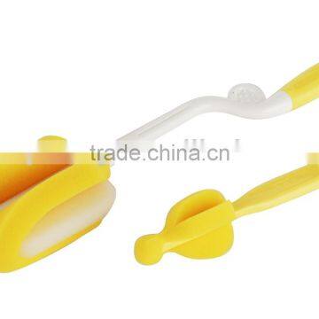 Guangzhou hot Sale Cleaning Products Easy Clean 360 Rotation sponge Baby Bottle Brush Yellow