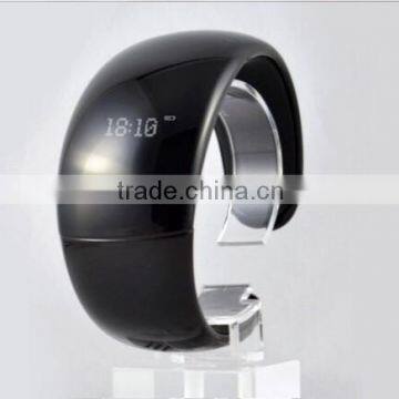 2014 New men Black bluetooth bracelet can answer the call