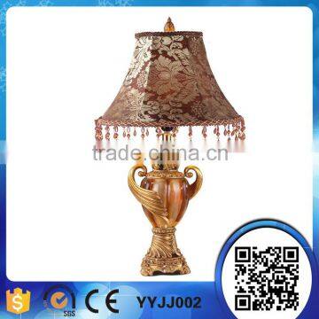 wholesale factory price resin dressing table lamp