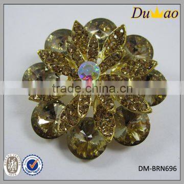 beautiful lotus shape rhinestone brooch for wedding invitations