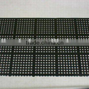 Grass Porous Rubber Mat