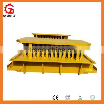 High Profit Energy Saving QT4-15 Soil Cement Hollow Paving Bricks Making Machine photo-2