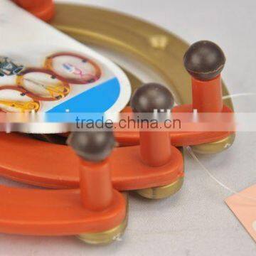 Retractable Circular Plastic Hook photo-2