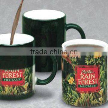 Heat sensitive color changing ceramic mug