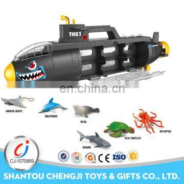 Cheap funny model electric plastic submarine toys with marine animal