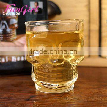 2016 New Premium Creative Glassware Skull Shape Shotgalss