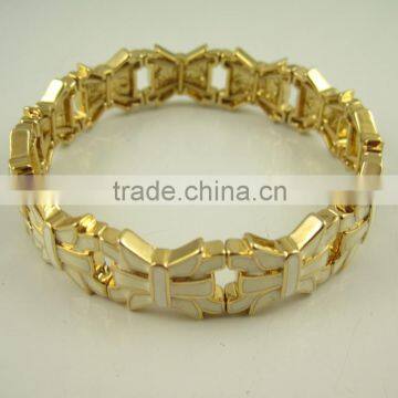 Last fashion metal alloy material resin cuff bangle 18k gold plated bangle