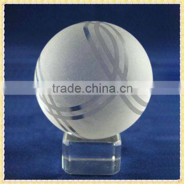 High Quality Engraved Crystal Ball With Glass Stand For Wedding Room Decoration