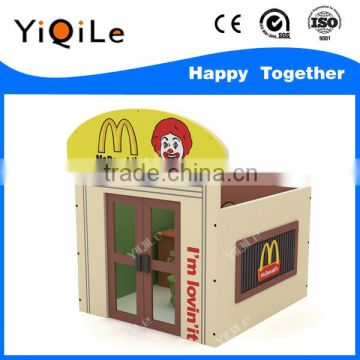 Vivid play house durable wooden playhouse solid children wooden toys