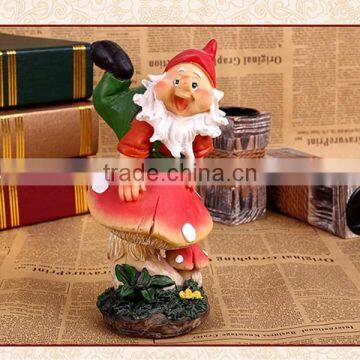 Custom Polyresin Funny Small Garden Gnome Figurine With Mushroom photo-4