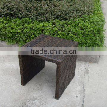 Classic White Lounge Chair With Tea Table photo-6