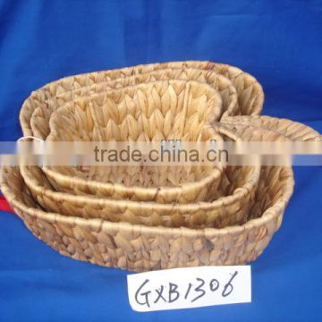 Environment-friendly water hyacinth handmade storage basket apple shape