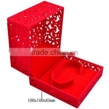 Red Hollow Velveteen Custom Bracelet Box