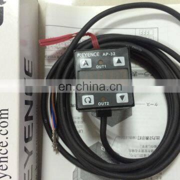 Keyence Pressure Sensor AP-32 photo-2