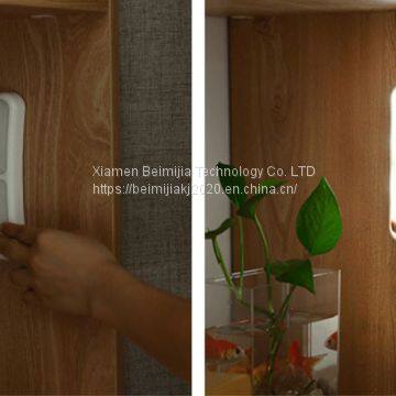 Press the Cabinet Light Press the Garage Light photo-2