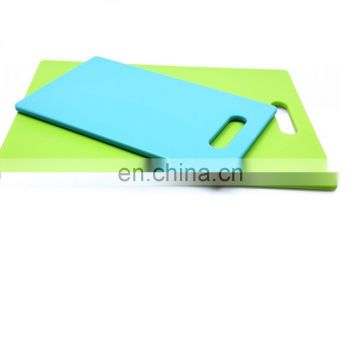 Reasonable price with various colors of plastic cutting fruits/vegetables board injection mold