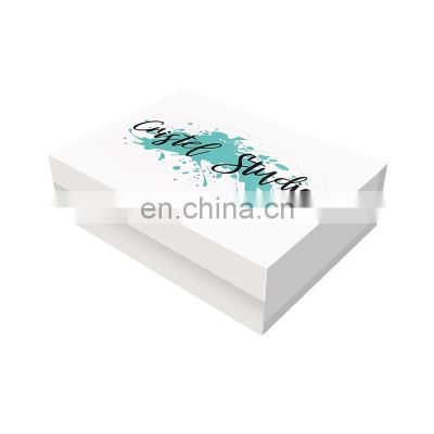 Custom white deep magnetic folding gift box with printing