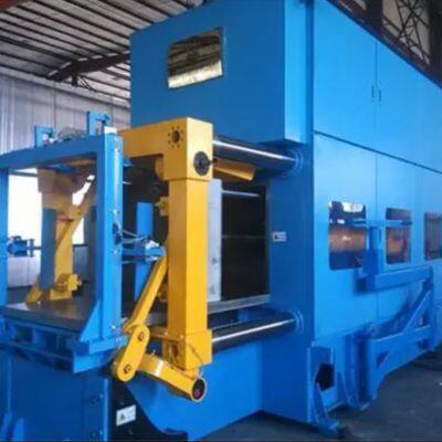 Vertical Molding Machine With High Production Efficiency