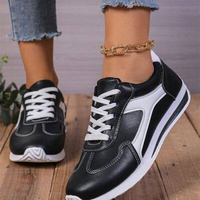 Девочьи черные спортивные кроссовки из ПУ-кожи в модном цвет-блок стиле, с легким французским бежевым цвет-блоком, с печатью леопарда, вшитыми вставками и шнуровкой, низкие туфли. Оптовая продажа