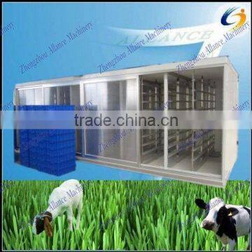 Automatic green wheat sprouting machine for growing animal fodder sprouts