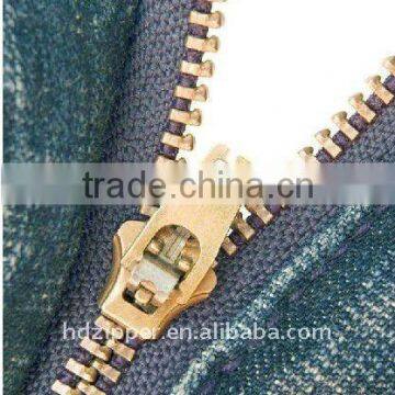 zipper slider