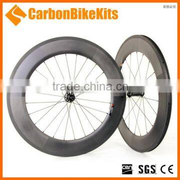 CarbonBikekits Light weight 700c Carbon 88mm clincher wheels SL88C