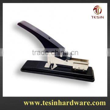 Factory making auto stapler for office useful