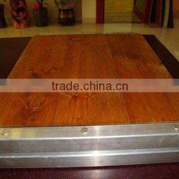 Wooden pallet for block making machine