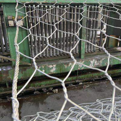 Wholesale Mono Oriented Double Torsion Steel Mesh Rockfall Barrier Grid Netting Plain Weave Technique for Slope Stabilization
