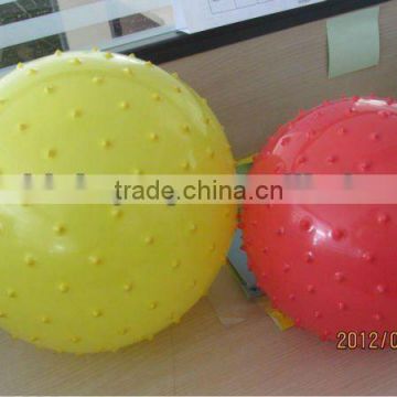 Bouncy Massage Ball/Knobby Balls/ toys+Pump