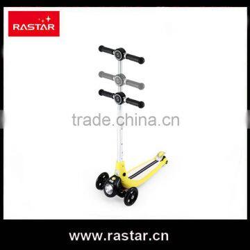 Rastar factory direct supply kids toy shopping flash skate scooter