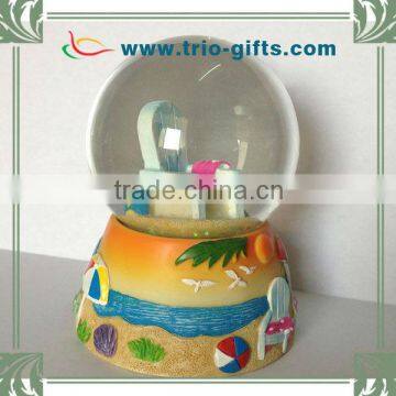 2013New Resin Snow Globe With Beach Designs