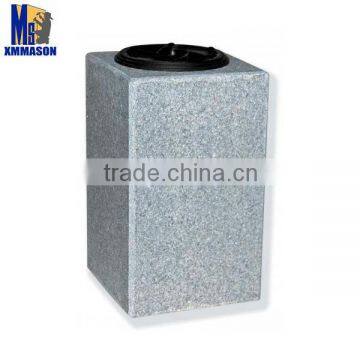 Mason gris vase granite