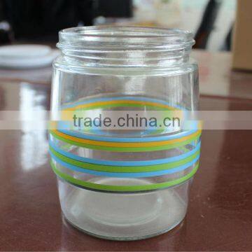 Glass jar with design