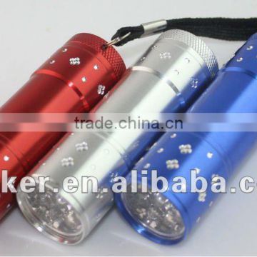 9 LED Flower Engraving Aluminum Flashlight