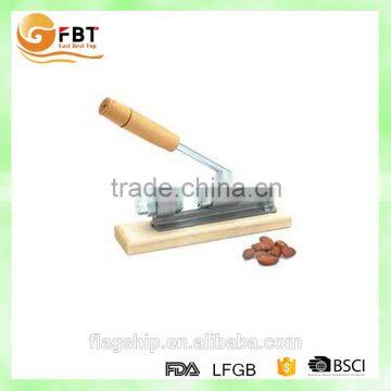 usefull Eco-friendly macadamia nut cracker & cracker nut machine new style